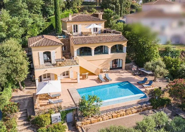 וילה Familiale Avec Vue Imprenable Saint-Raphaël