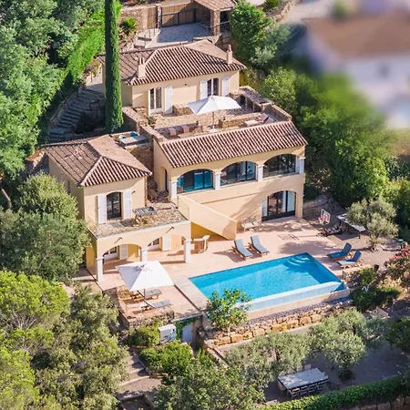 Familiale Avec Vue Imprenable Villa Saint-Raphael (Var)